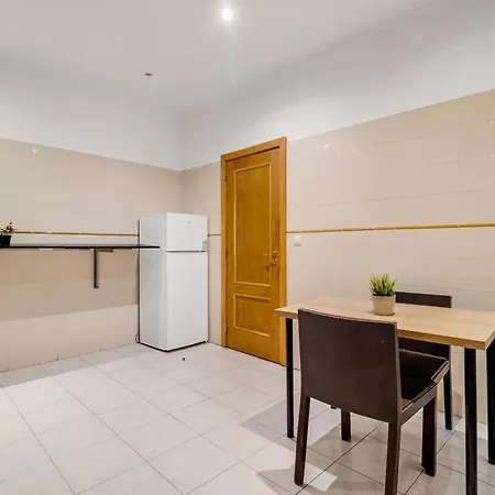 Santa Apolonia ליסבון